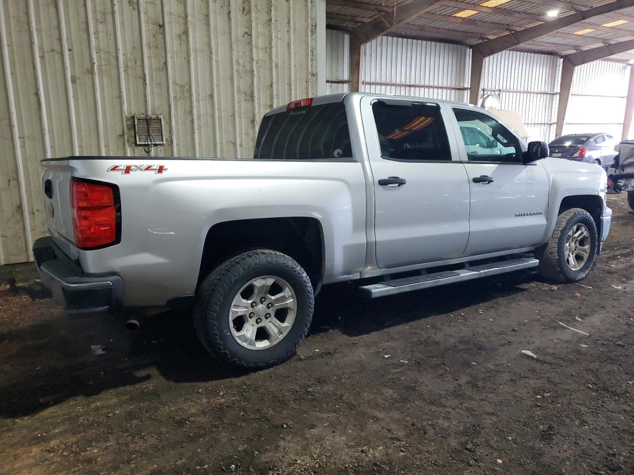 2014 Chevrolet Silverado - Image 3