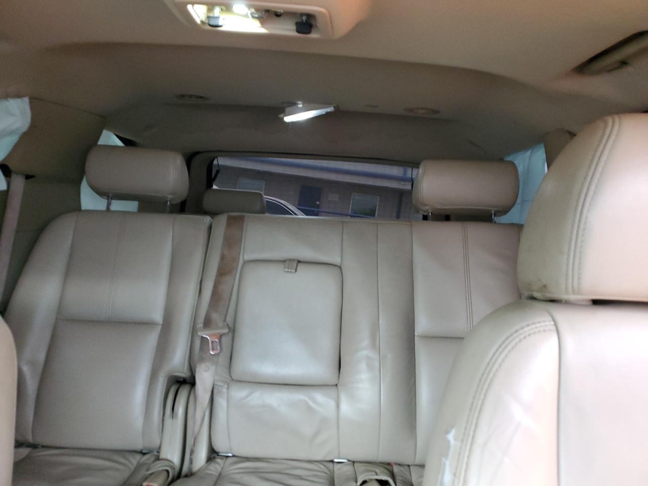 2009 Chevrolet Tahoe - Image 10