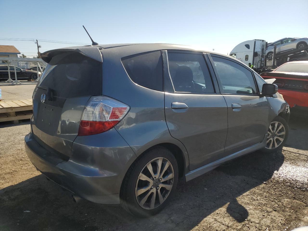 2013 Honda Fit - Image 3