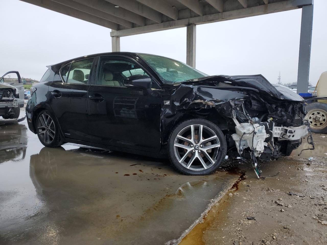 2014 Lexus CT - Image 4