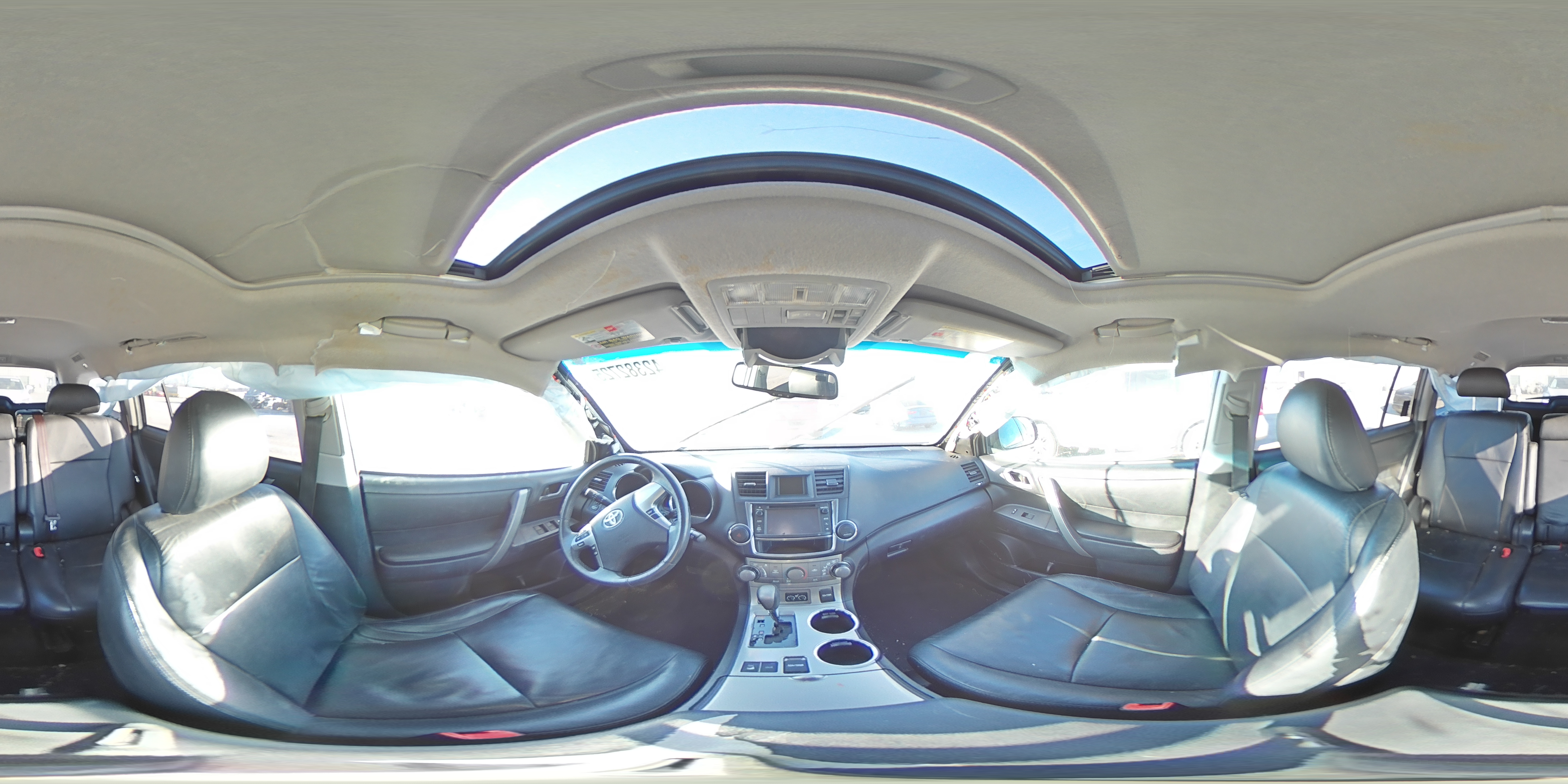 2013 Toyota Highlander - Image 13