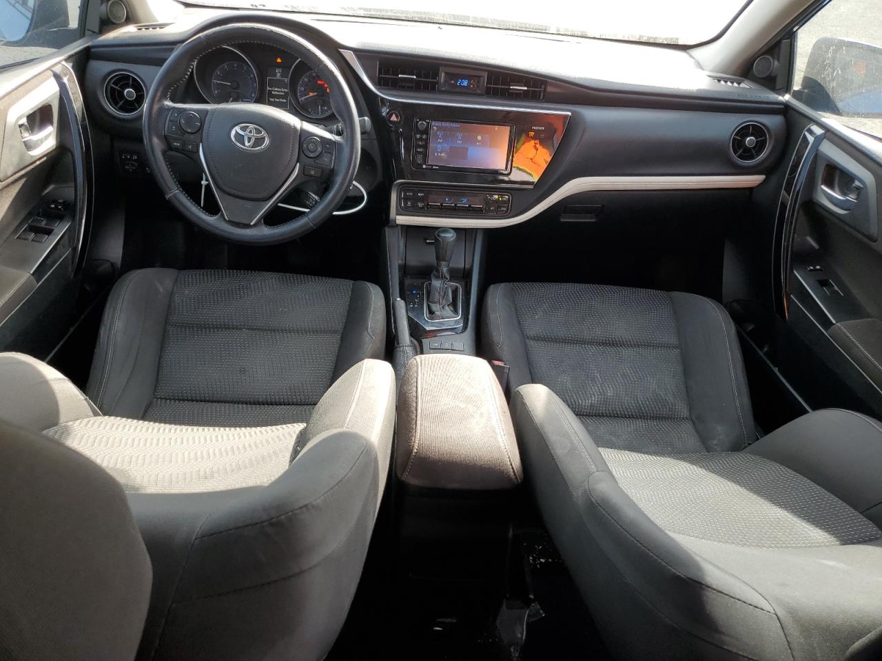 2018 Toyota Corolla - Image 8