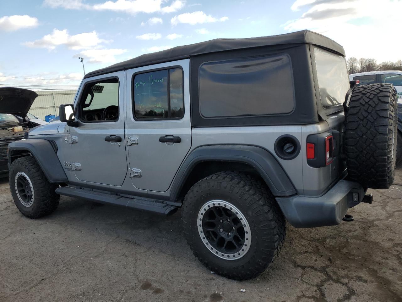 1C4HJXDG2JW291065 2018 JEEP WRANGLER - Image 2
