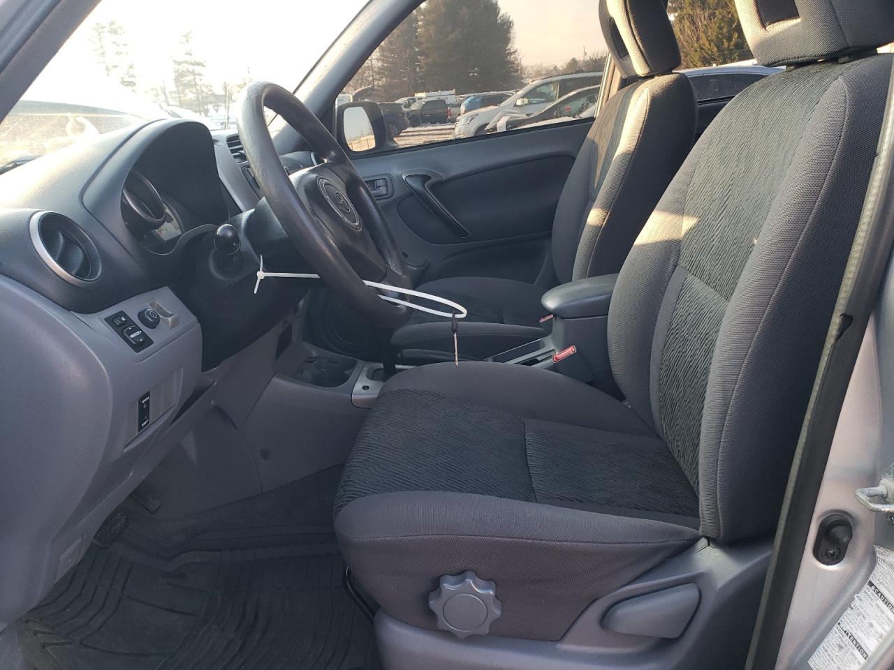 2002 Toyota RAV 4 - Image 7