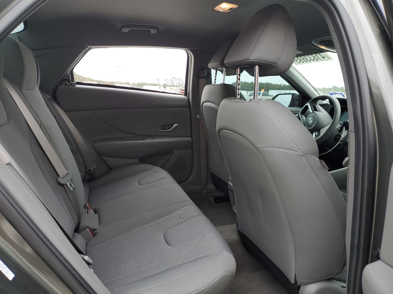 2024 Hyundai Elantra - Image 10