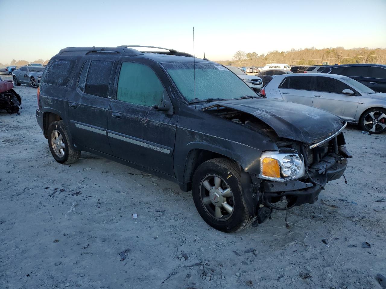 2004 GMC Envoy - Image 4