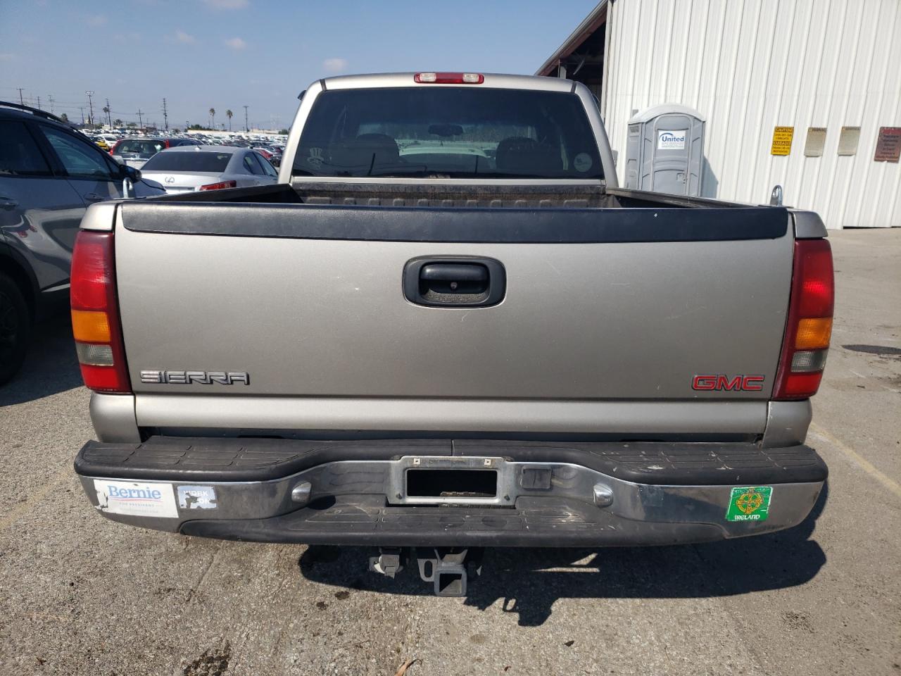 2000 GMC New Sierra C1500 VIN: 1GTEC19T1YZ181889 Lot: 89095505