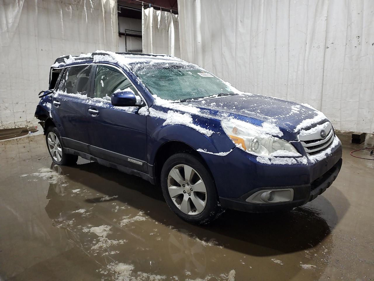 2010 Subaru Outback - Image 4