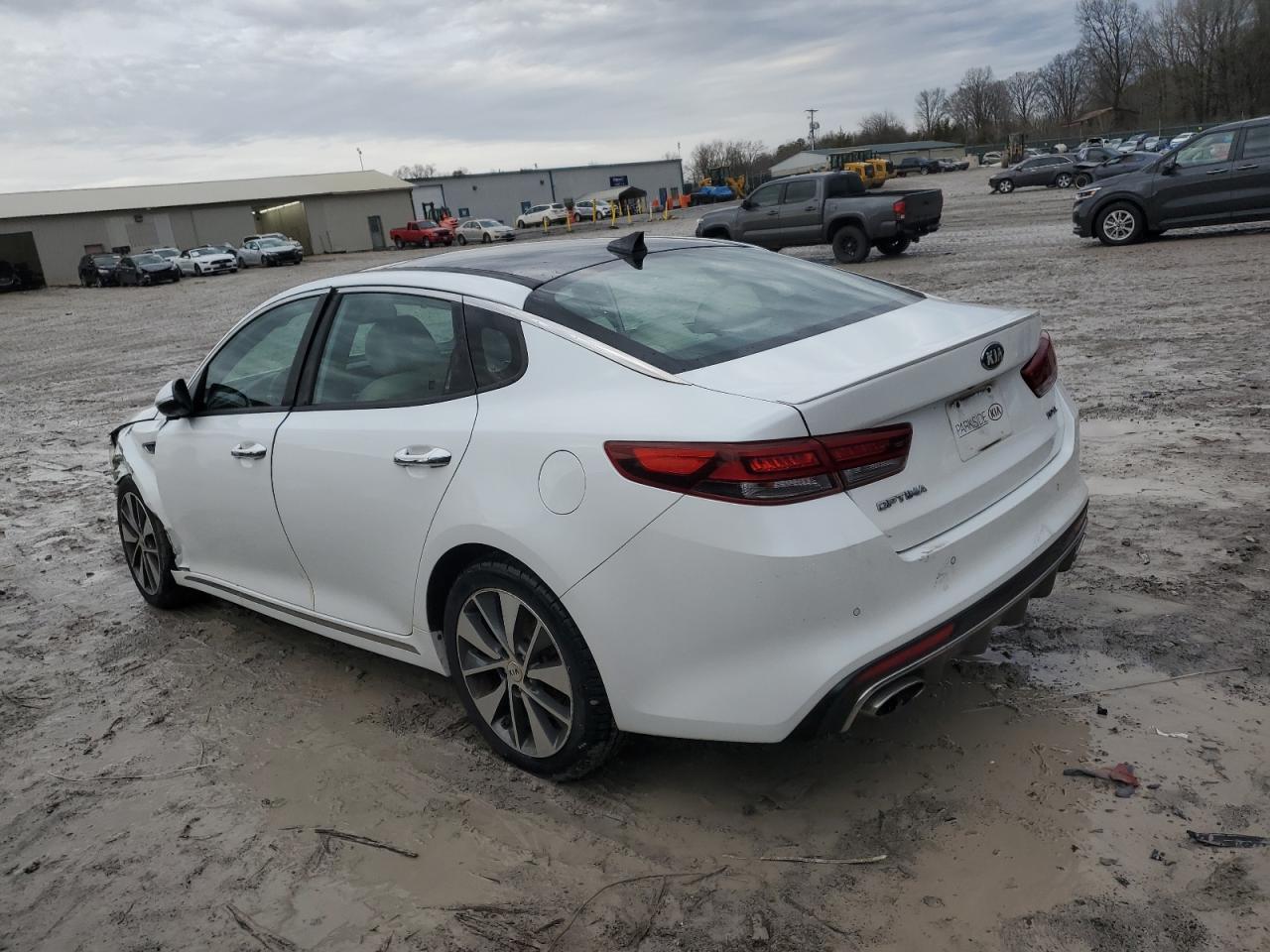 2016 Kia Optima - Image 2