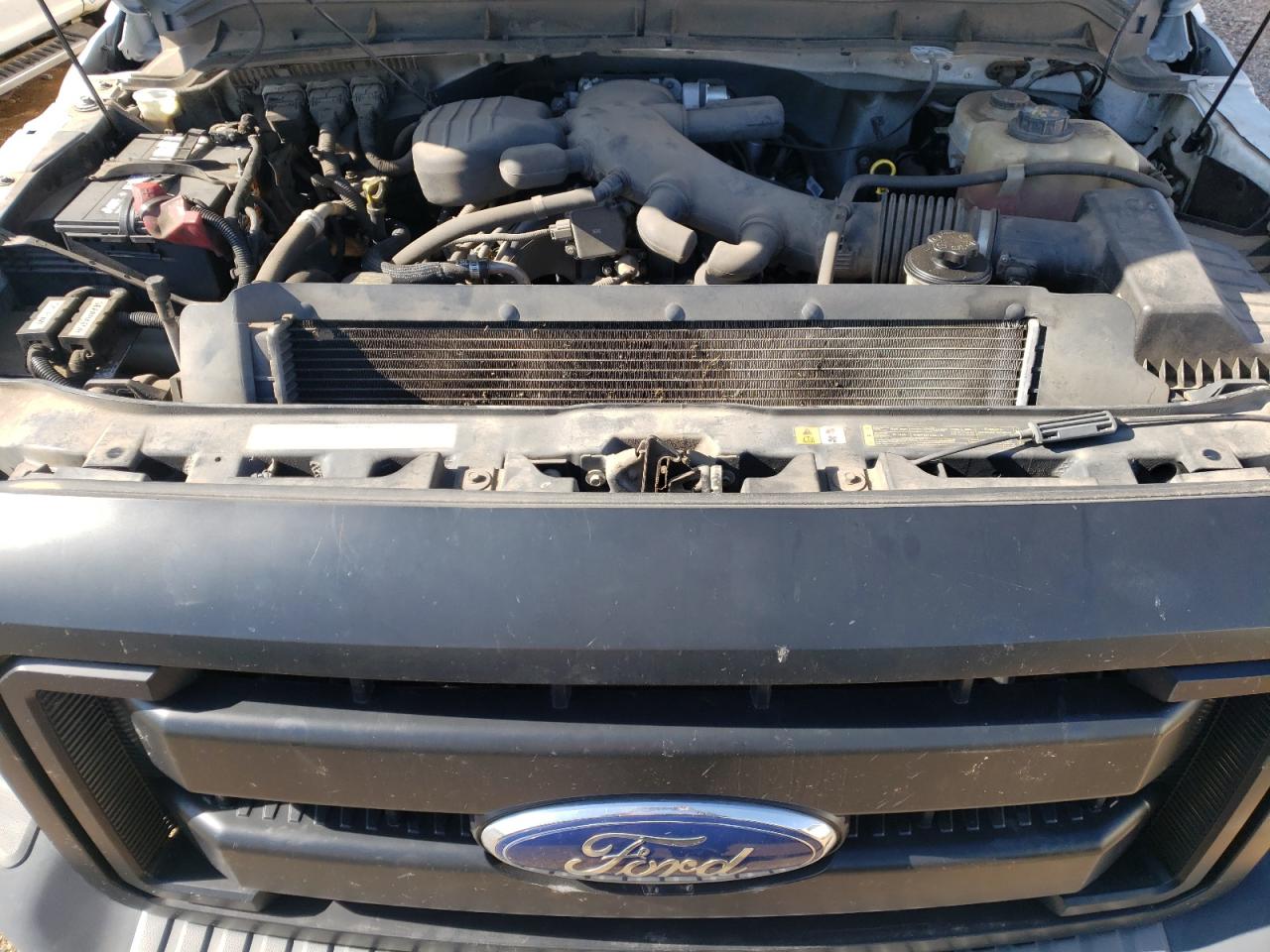 2013 Ford F450 - Image 11