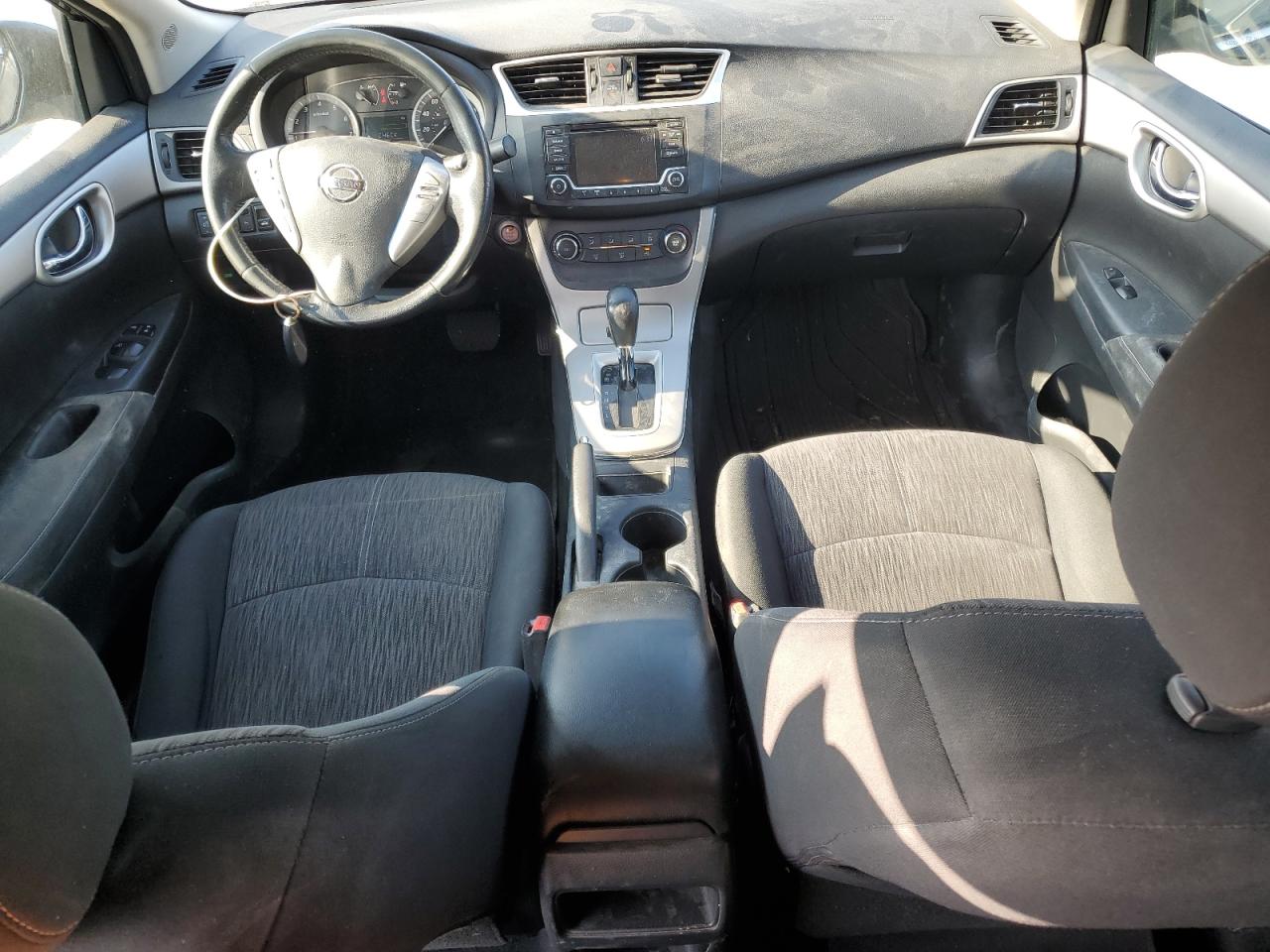 2015 Nissan Sentra - Image 8