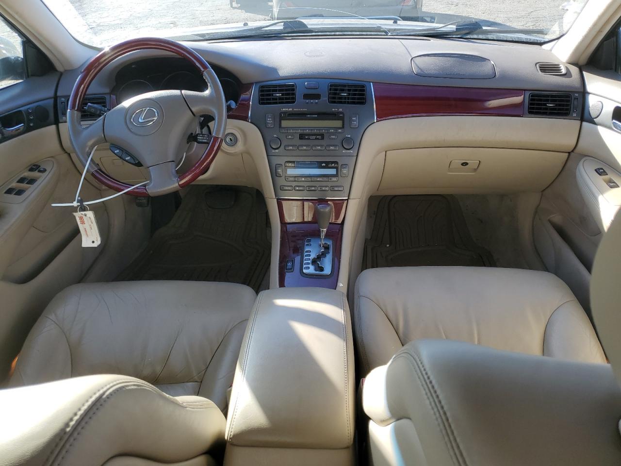 2004 Lexus ES - Image 8