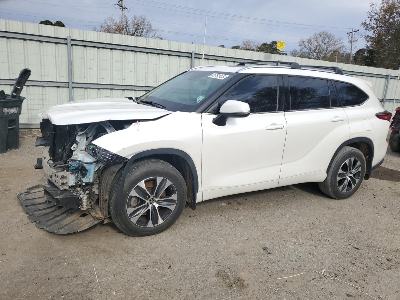2021 Toyota Highlander - Image 1