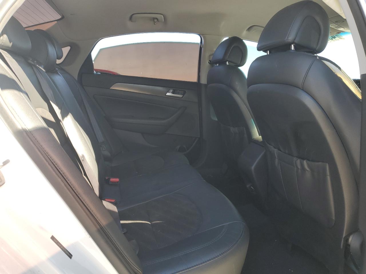 2015 Hyundai Sonata - Image 10