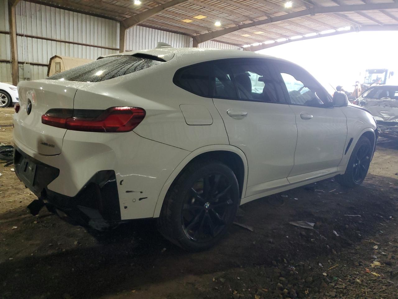 2023 BMW X4 - Image 3