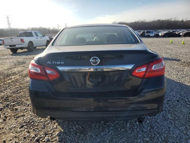 Седани NISSAN ALTIMA 2016 Чорний