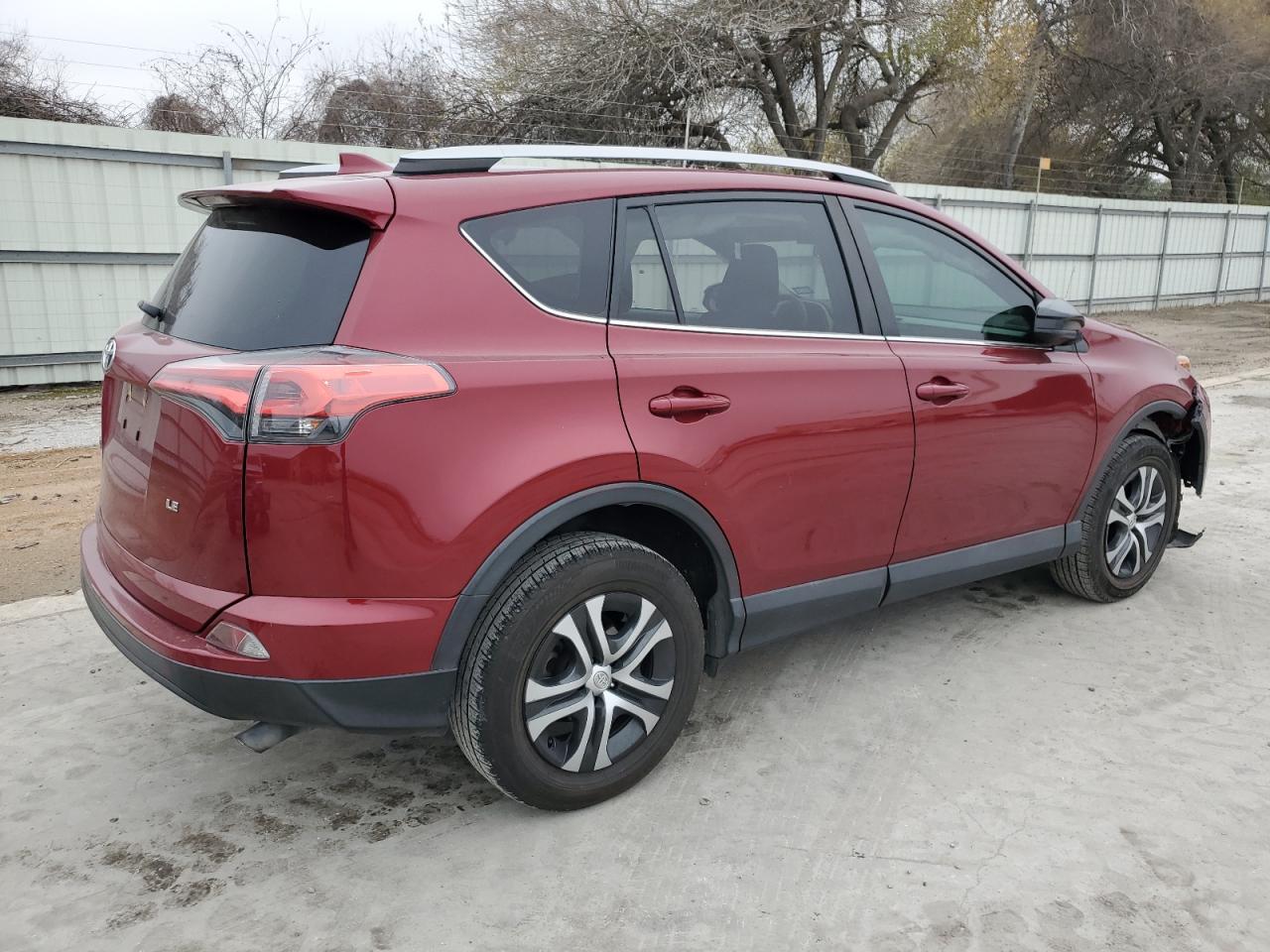 2018 Toyota RAV 4 - Image 3