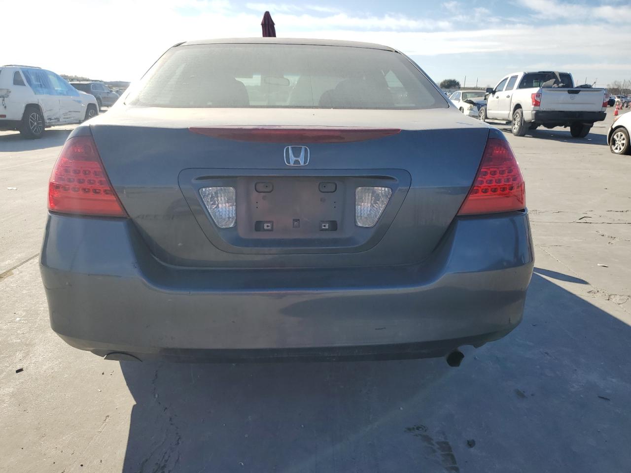 2006 Honda Accord Lx VIN: 3HGCM56476G705375 Lot: 53885585