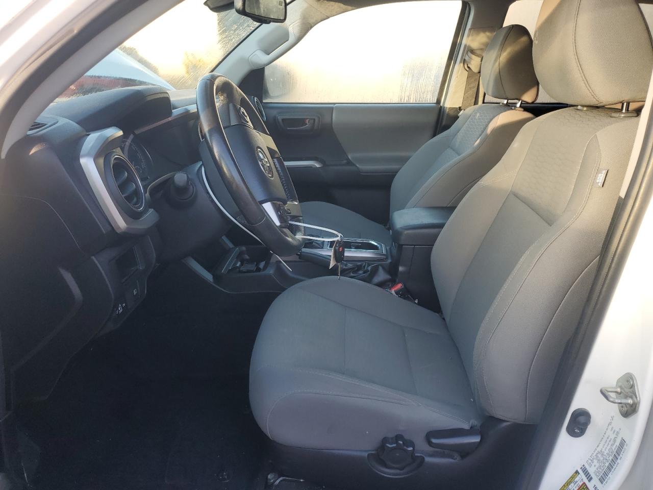 2018 Toyota Tacoma - Image 7
