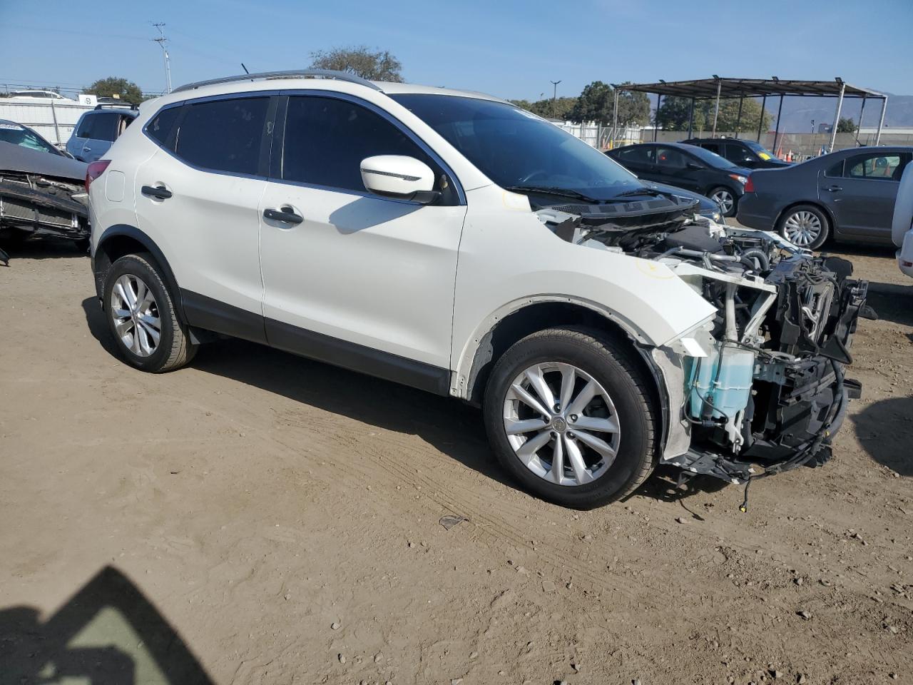 2018 Nissan Rogue - Image 4