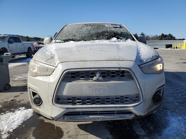 Паркетники MITSUBISHI OUTLANDER 2015 Белый