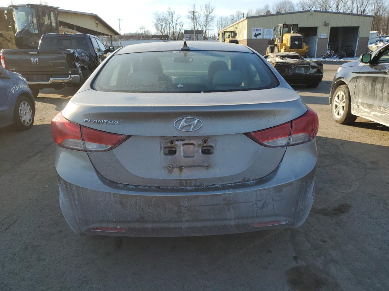 2012 Hyundai Elantra - Image 6