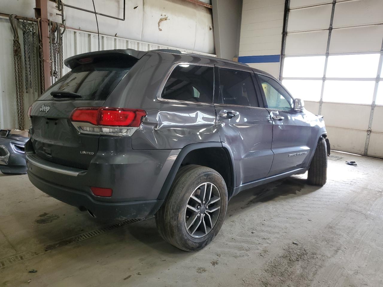 2020 Jeep Grand Cherokee - Image 3
