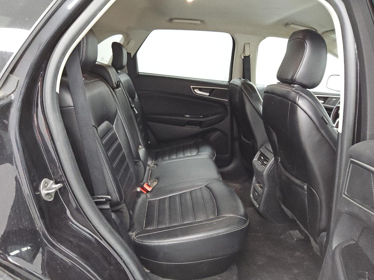 2020 Ford Edge - Image 10