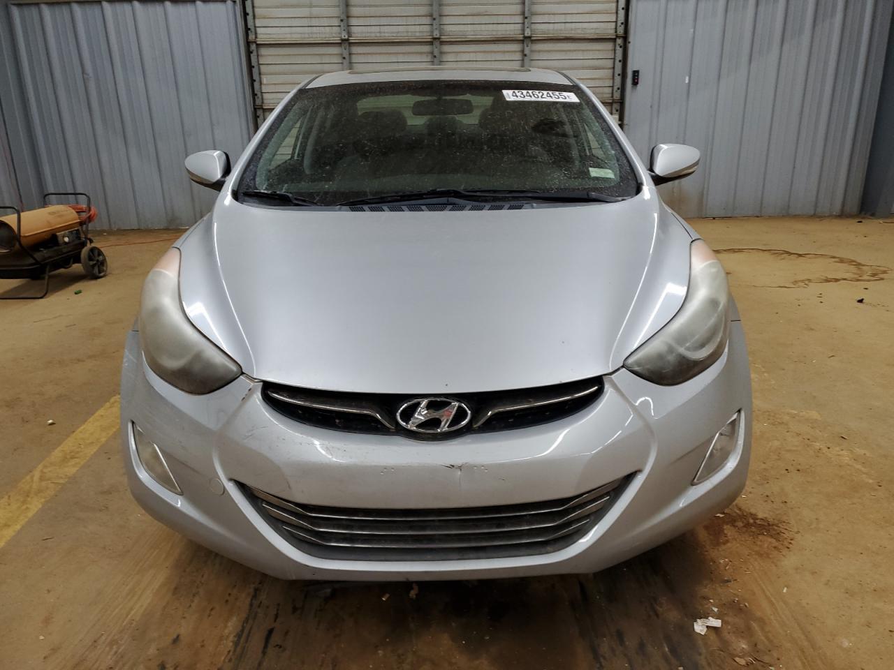 2011 Hyundai Elantra - Image 5
