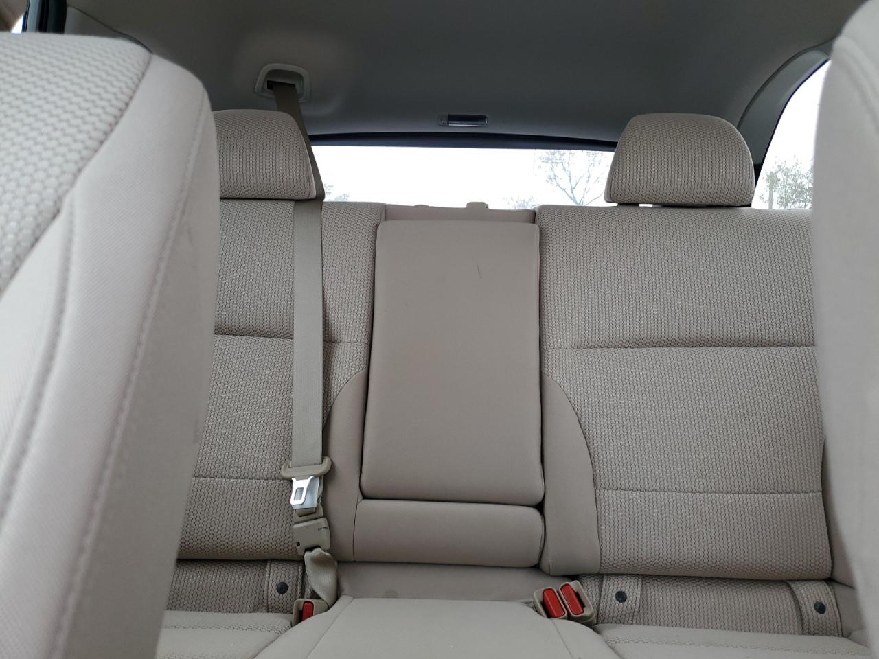 2017 Subaru Outback - Image 10