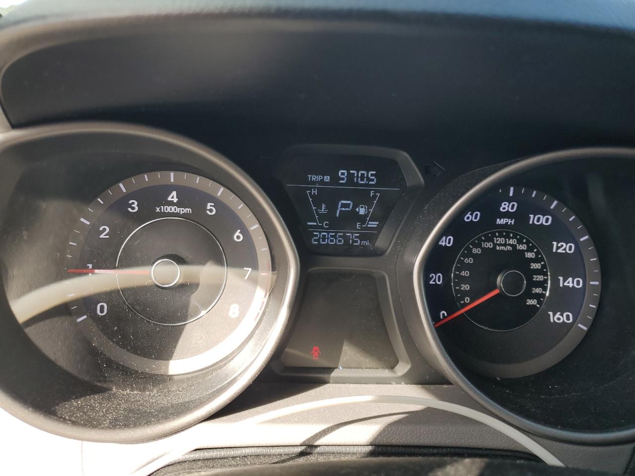 2015 Hyundai Elantra - Image 9