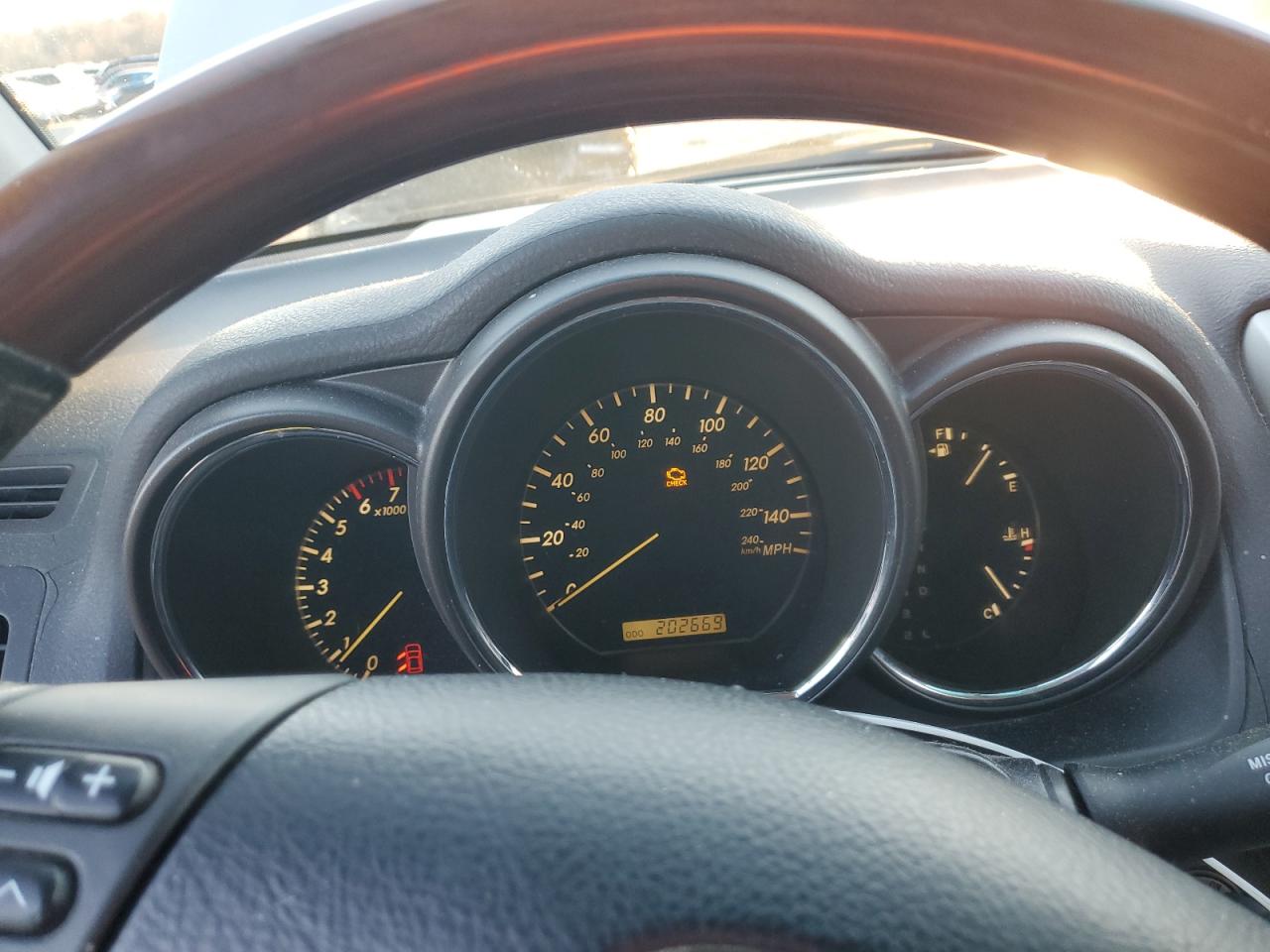 2004 Lexus RX - Image 9