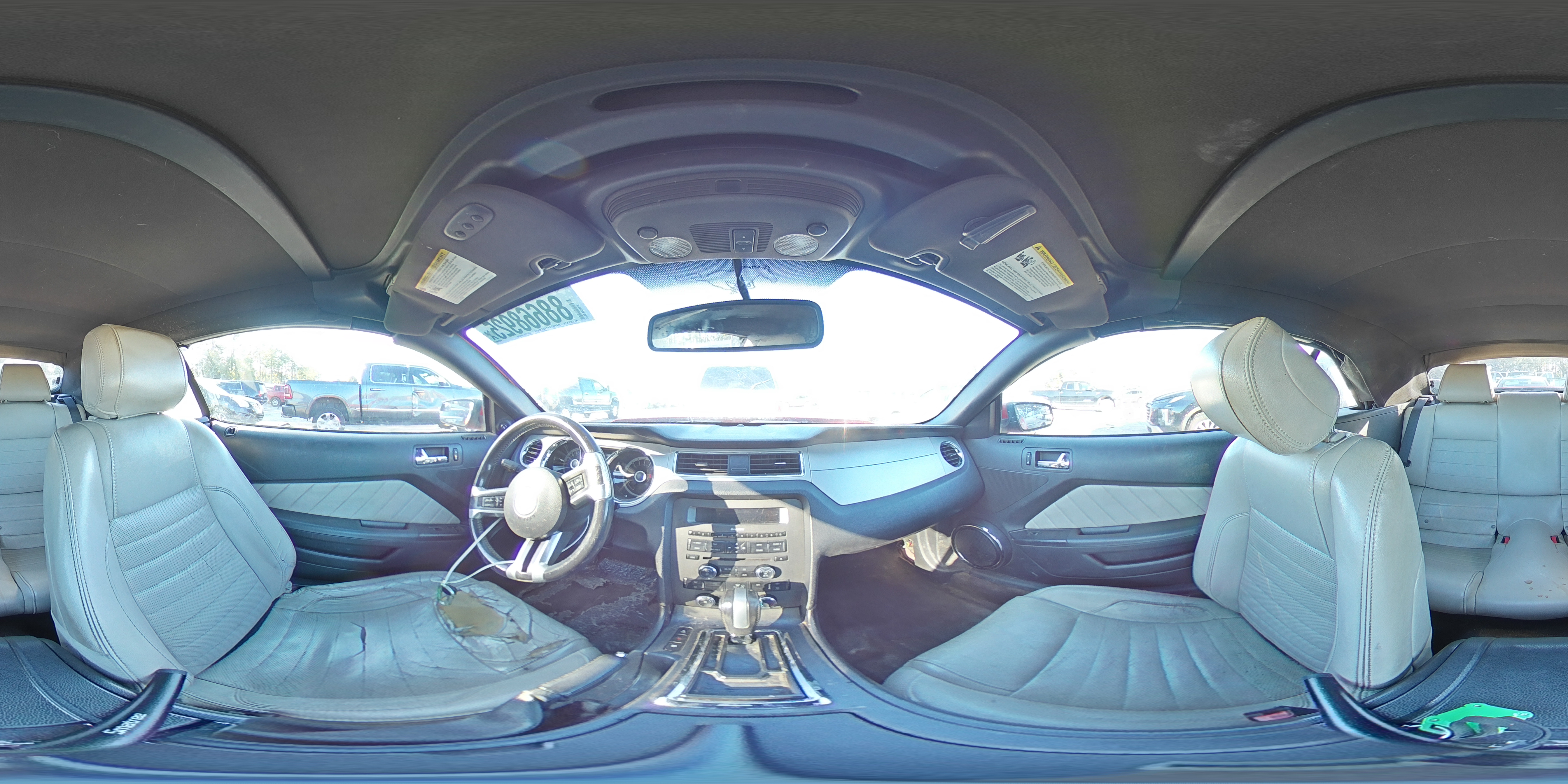 2013 Ford Mustang - Image 13