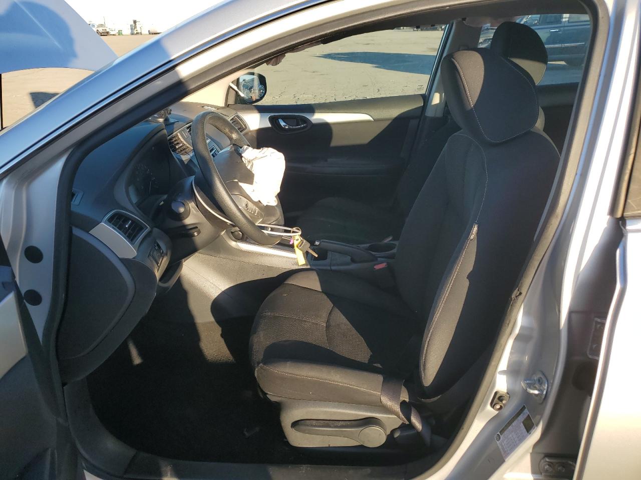 2016 Nissan Sentra - Image 7