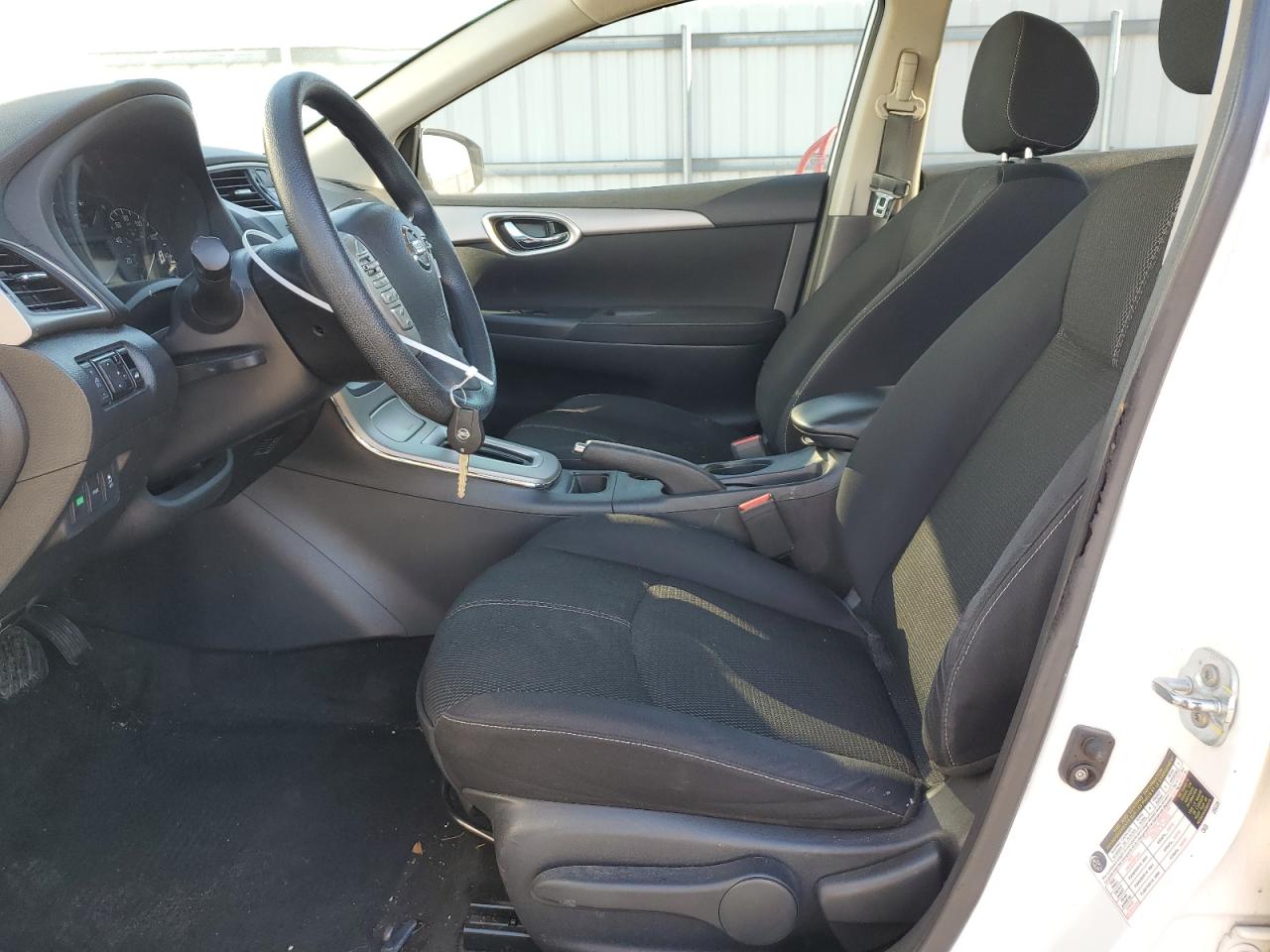 2015 Nissan Sentra - Image 7