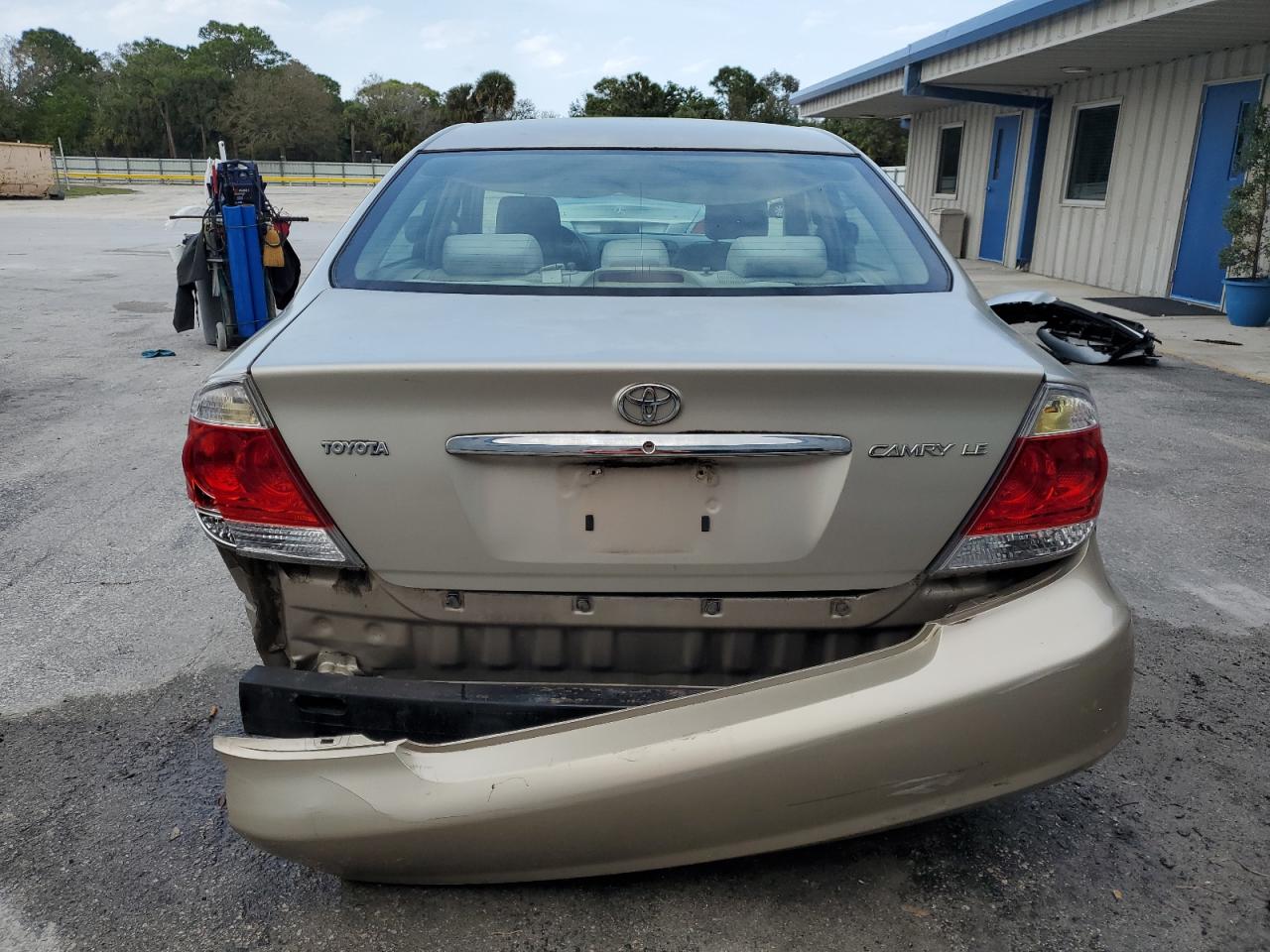 2005 Toyota Camry - Image 6
