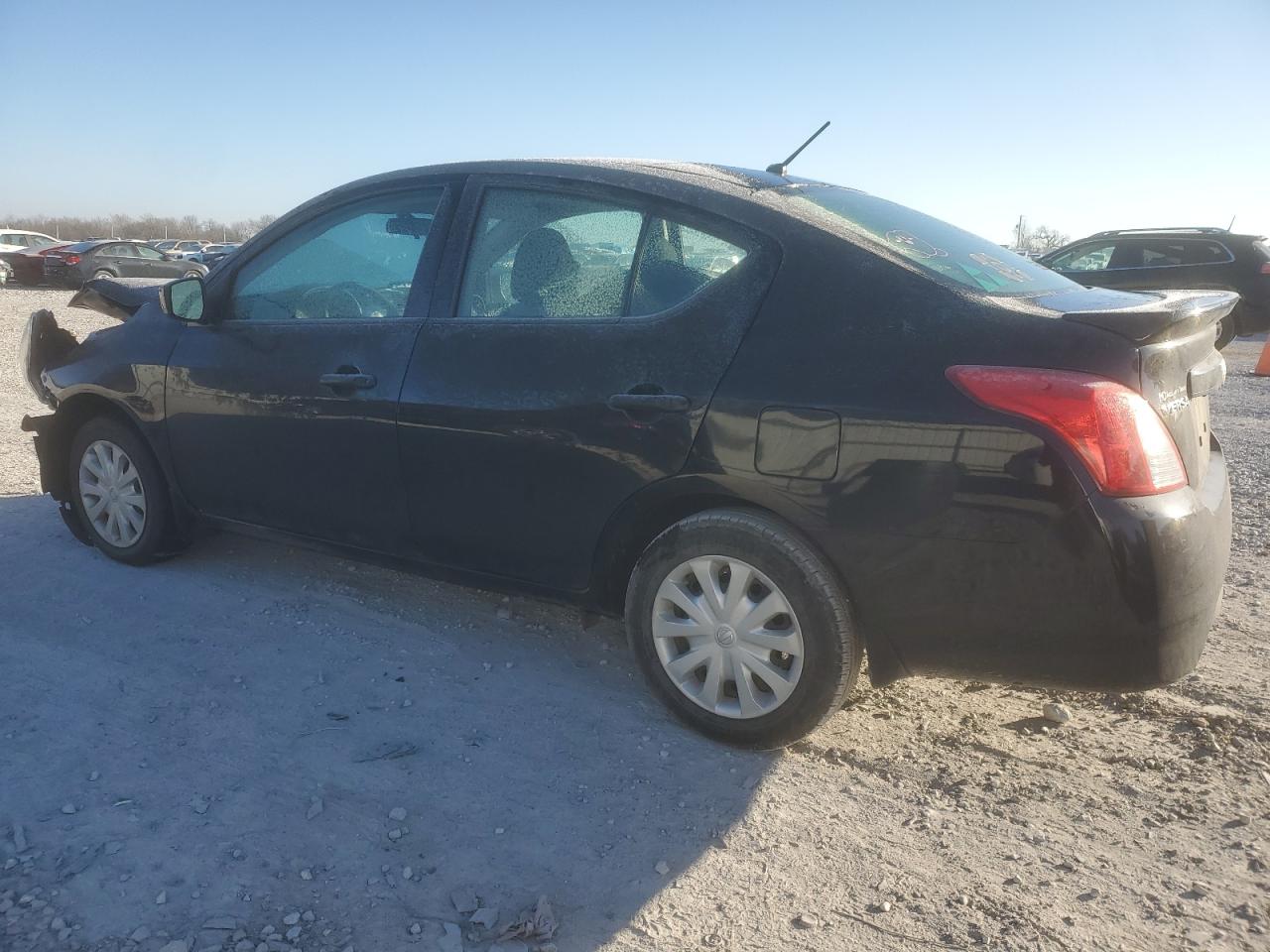 2019 Nissan Versa - Image 2