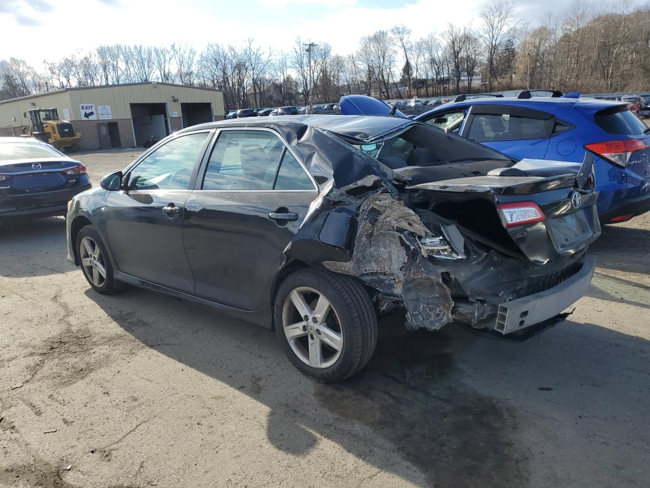 2014 Toyota Camry - Image 2