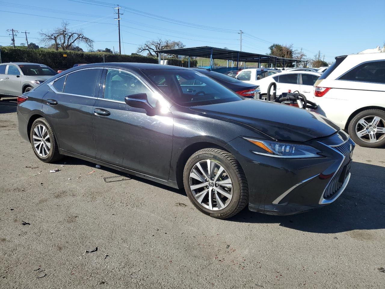 2020 Lexus ES - Image 4