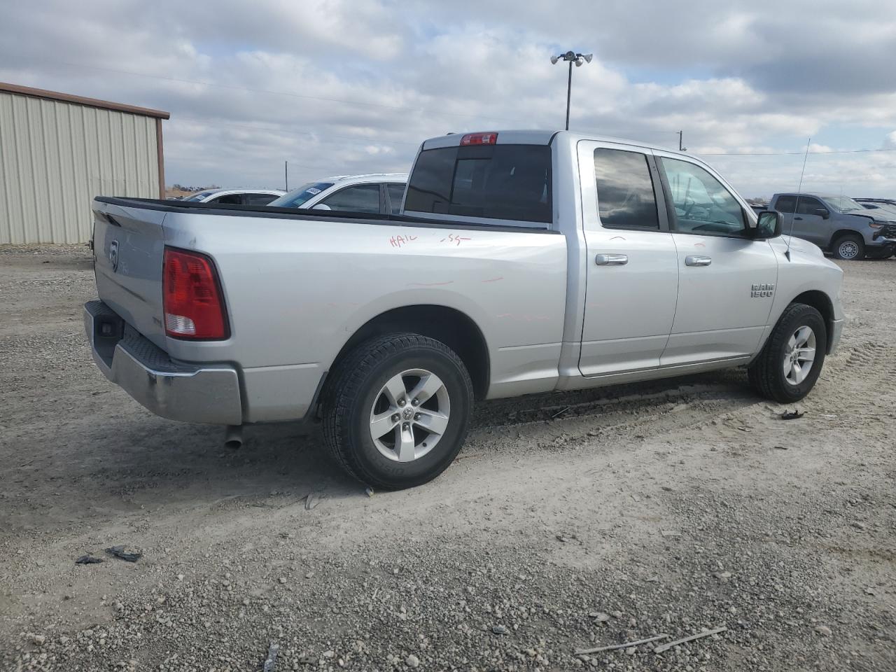 2015 RAM 1500 - Image 3