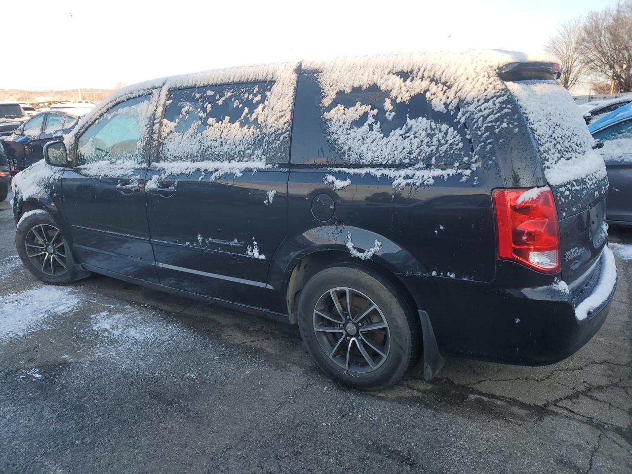 2016 Dodge Caravan - Image 2