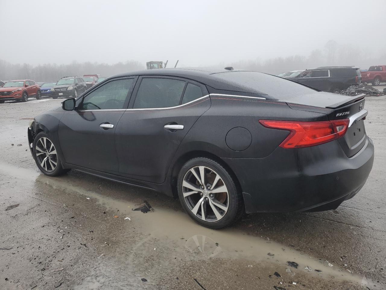2016 Nissan Maxima - Image 2