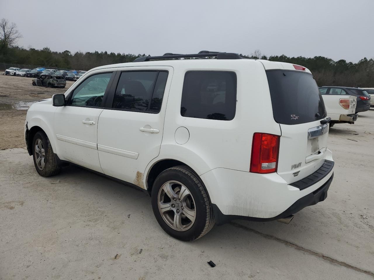 2015 Honda Pilot - Image 2