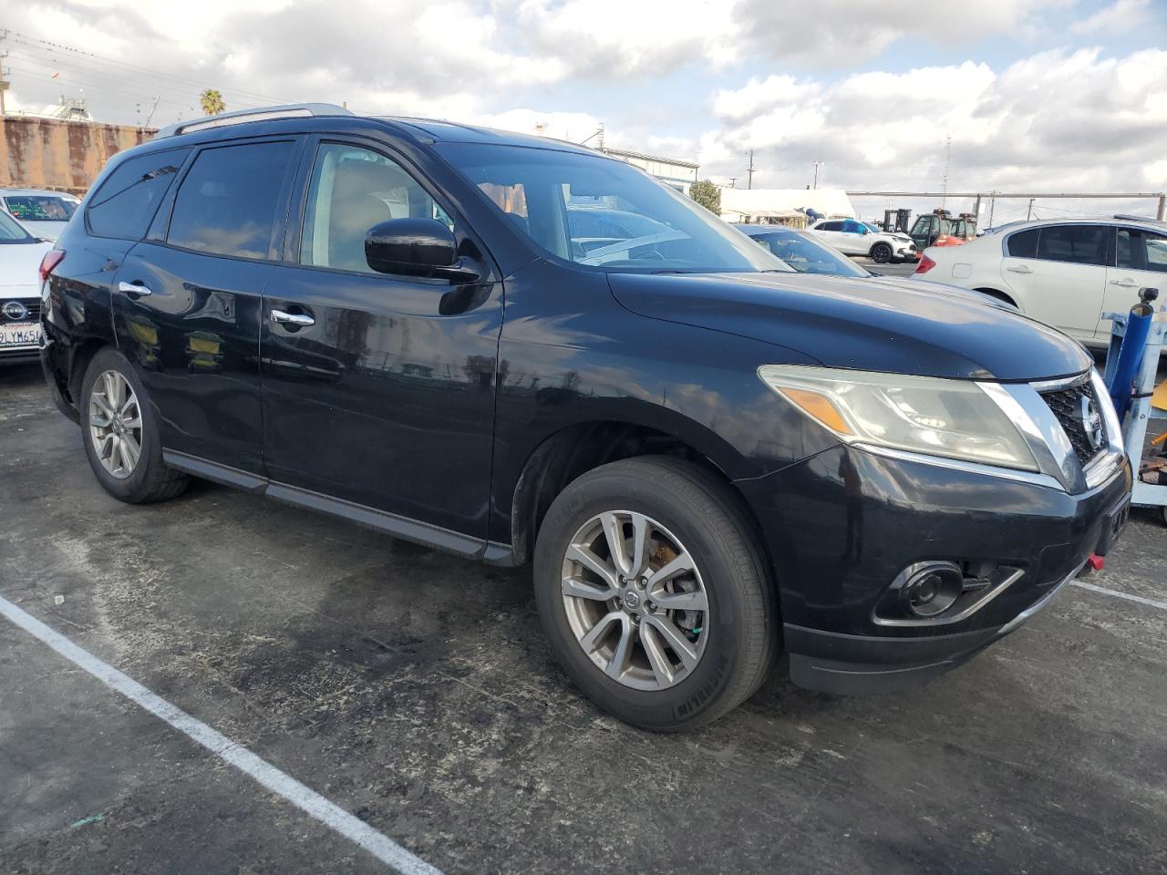 2014 Nissan Pathfinder - Image 4