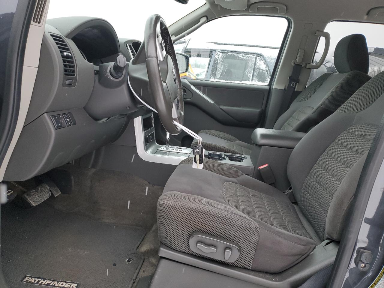 2011 Nissan Pathfinder - Image 7
