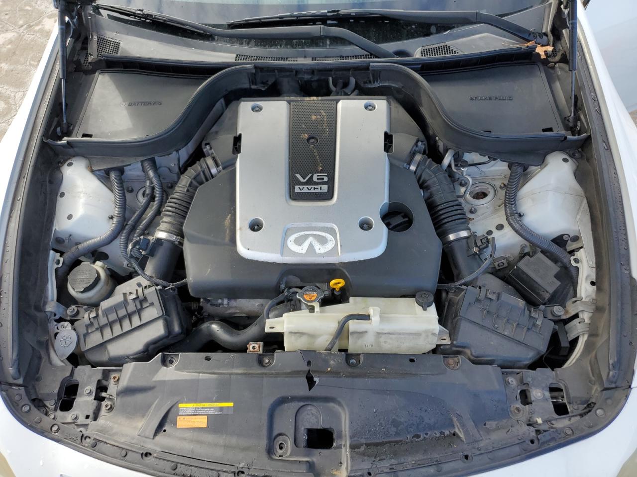 2012 Infiniti G - Image 11