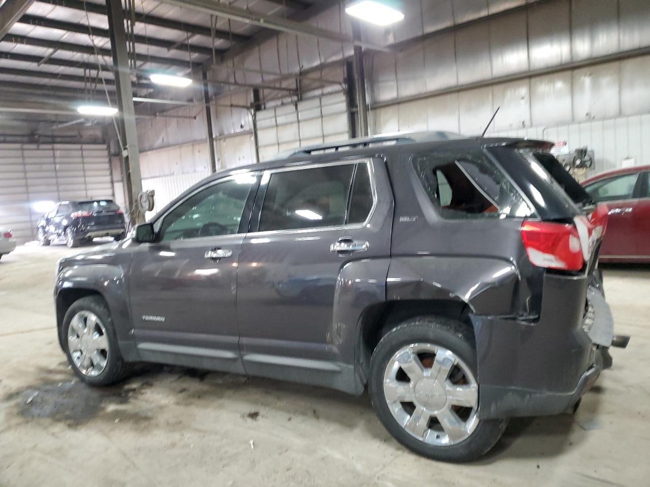 2015 GMC Terrain - Image 2