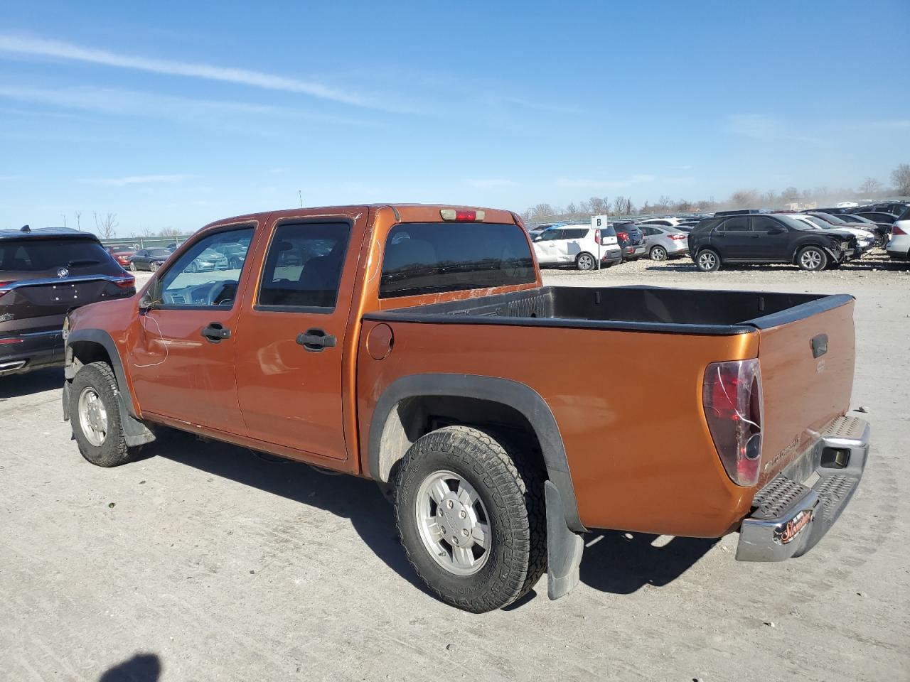 2005 Chevrolet Colorado - Image 2