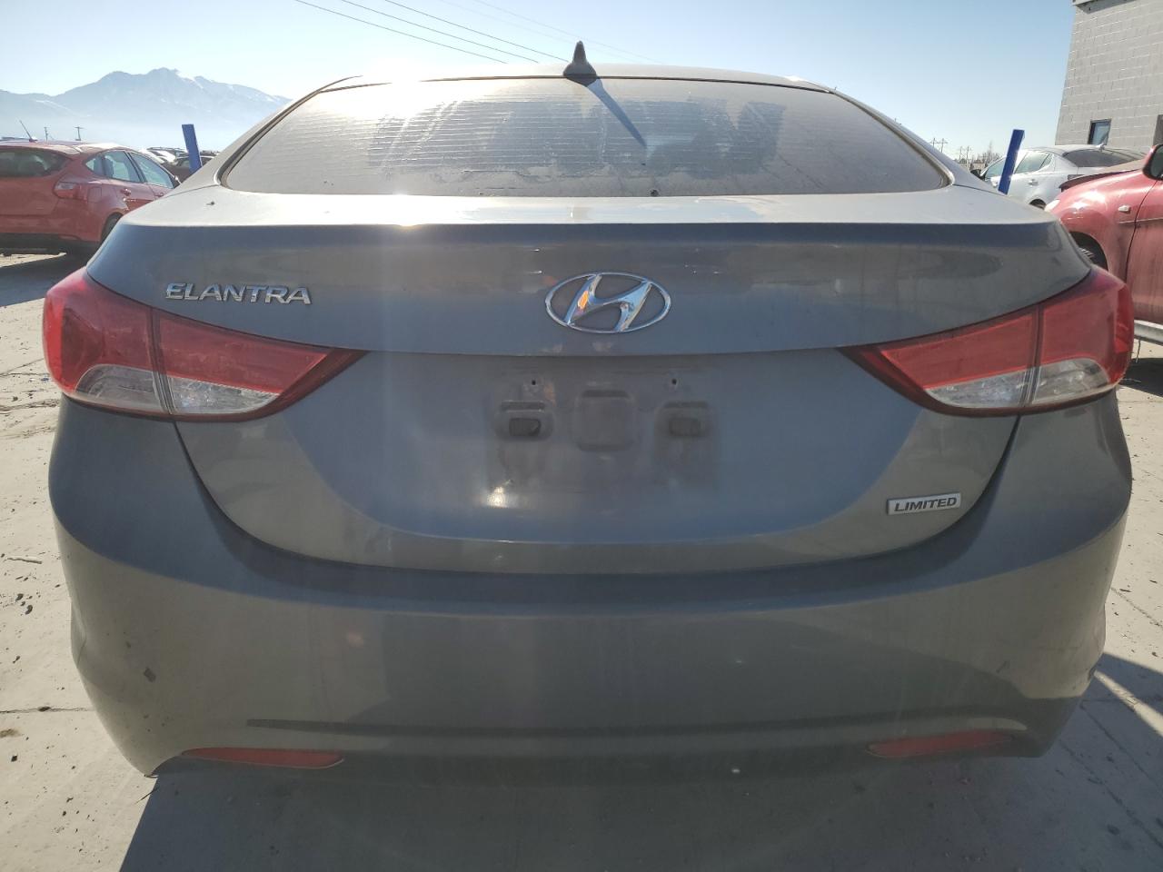 2013 Hyundai Elantra - Image 6