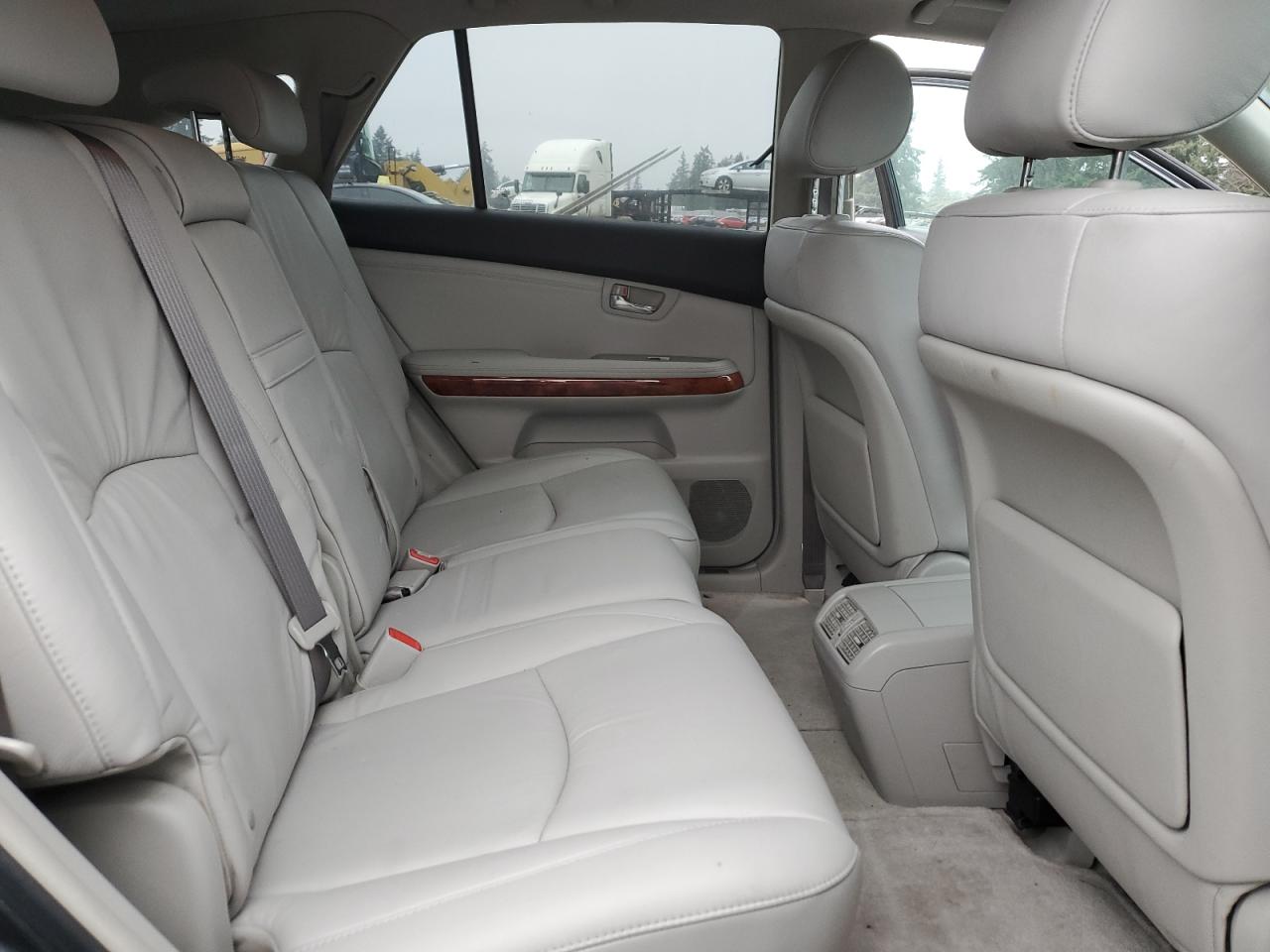 2006 Lexus RX - Image 11